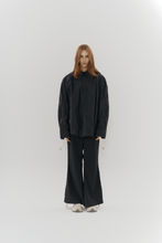 Load image into Gallery viewer, SWI C24 - DRAWSTRING SHIRT / BLACK
