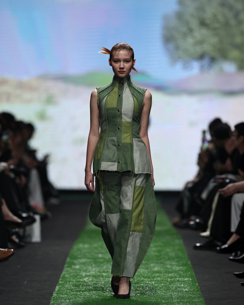 Look 8