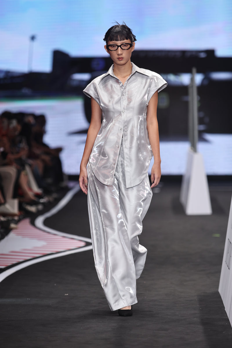 Look 15