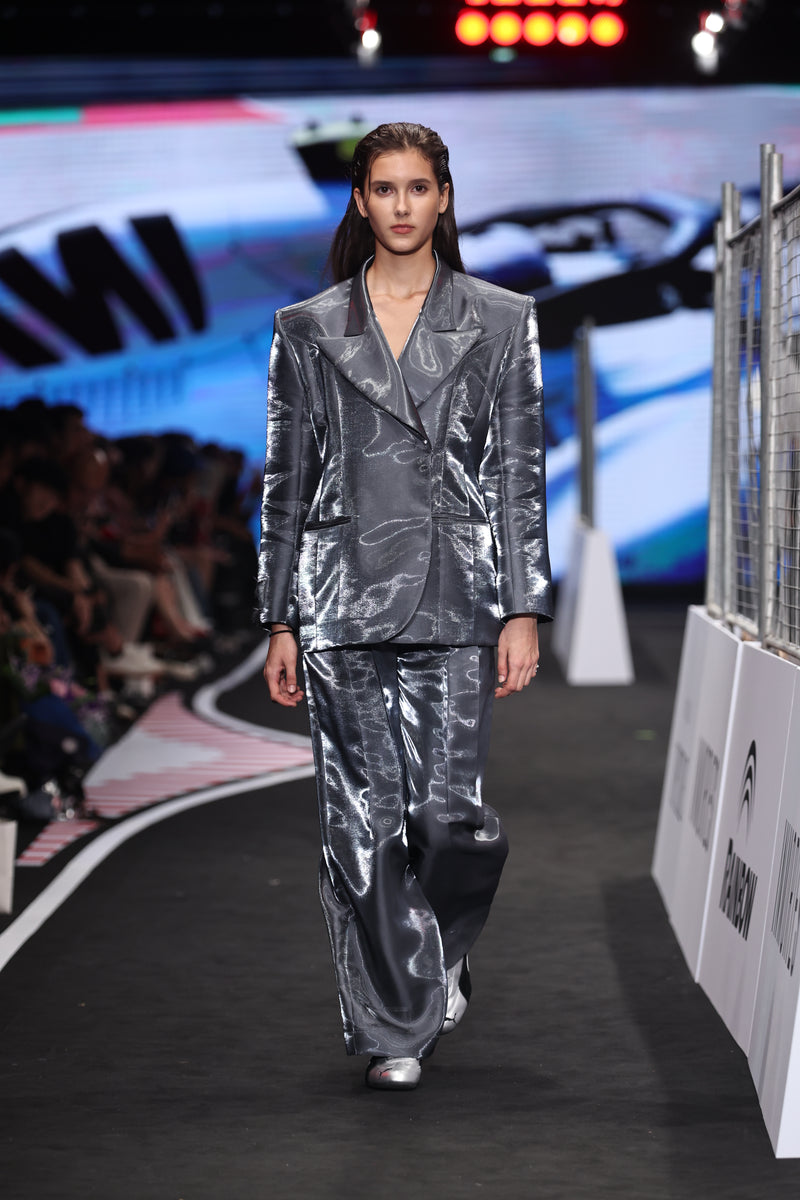 Look 19