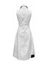 Load image into Gallery viewer, DETACHABLE-COLLAR ZIP DRESS
